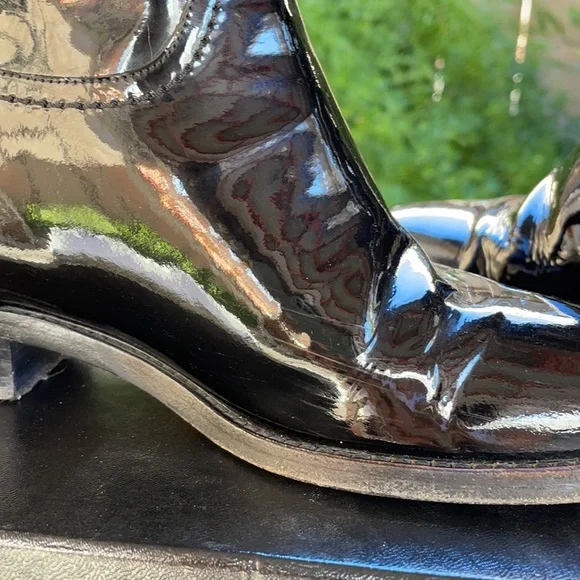 SOLD!!!! Authentic Chanel Interlocking CC Patent Leather Boots Size 37 C - Picture 10 of 15
